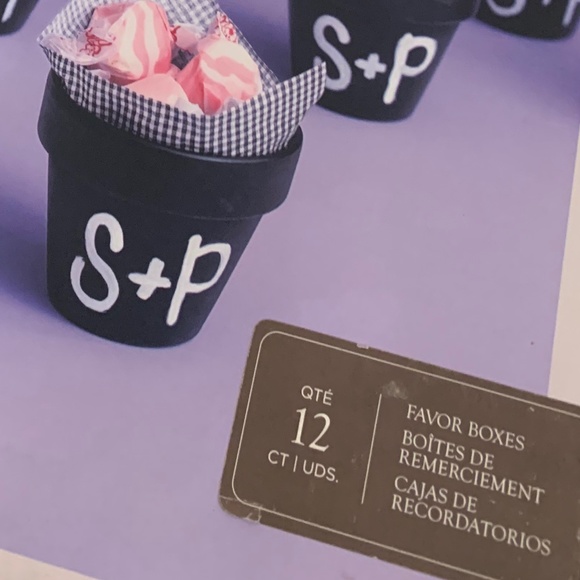 10 Black "Flower Pot" Party Favors - Picture 8 of 12